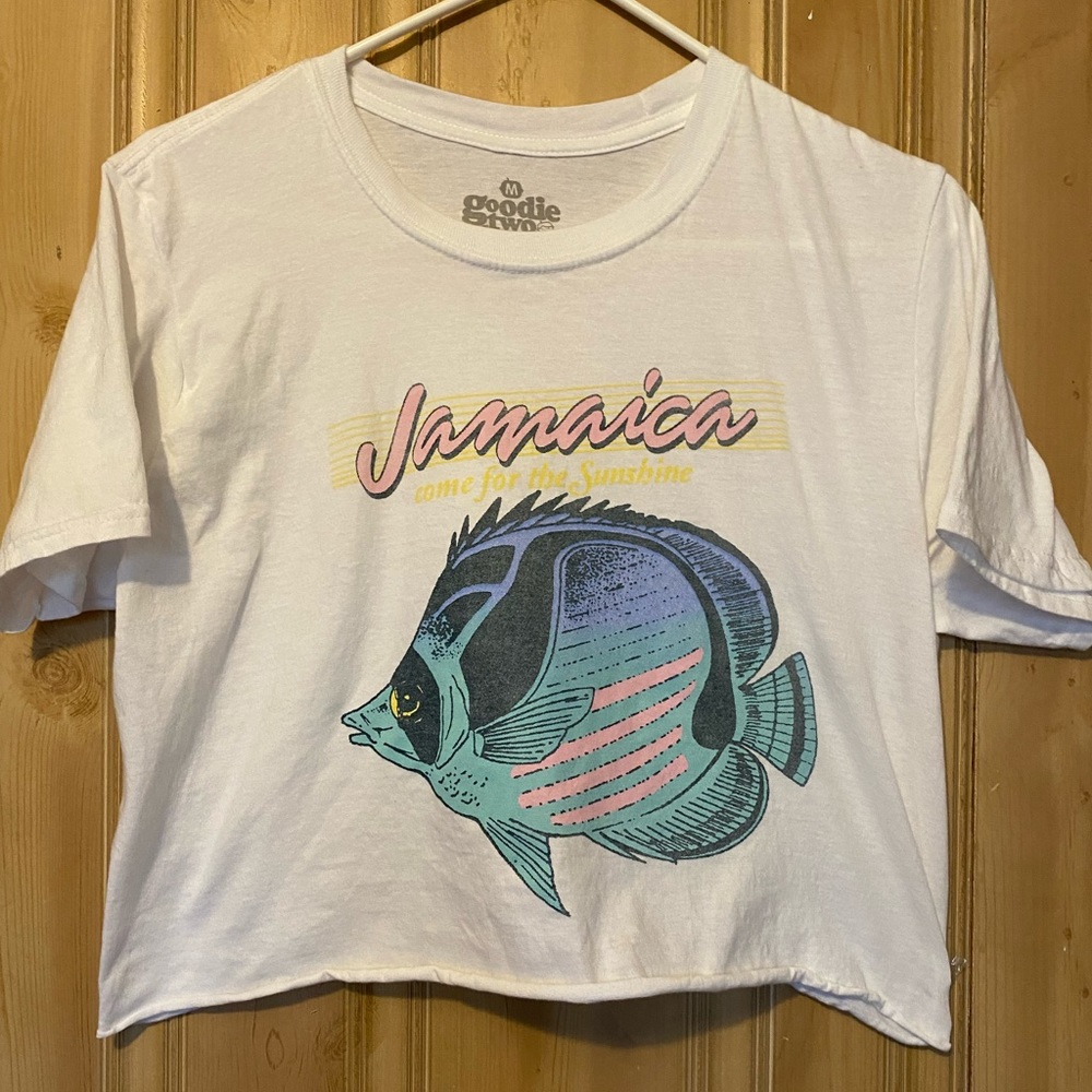Goodie Two Sleeves Jamaica Crop top with Fish Size Med